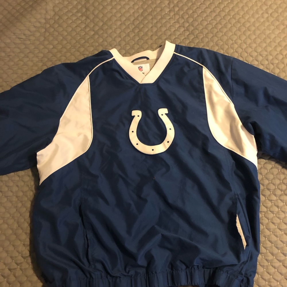 Colts Pullover Looks New Size Large
